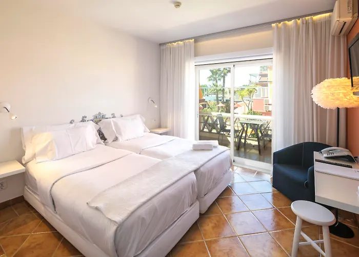 Costa D'oiro Ambiance Village 4*