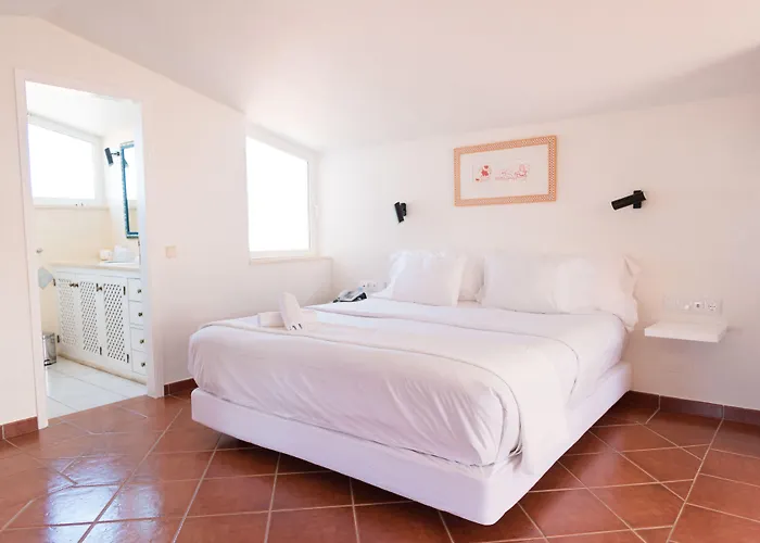 Costa D'oiro Ambiance Village Hotel Lagos