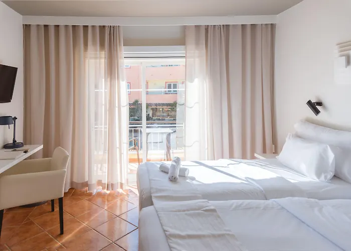 Costa D'oiro Ambiance Village Hotel